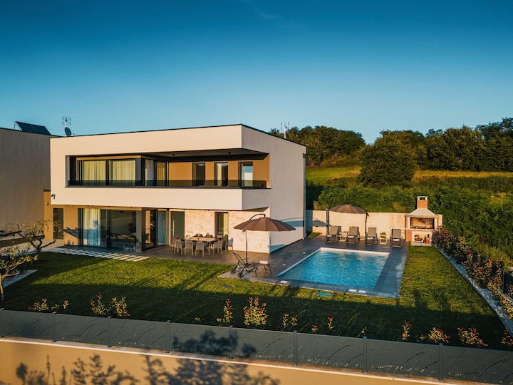 Villa Angelina - Villa 4 Chambres Avec Piscine - Poreč