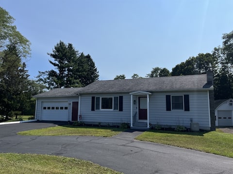 Ruth's Creekside - Recent renovation, 3bdrm, large