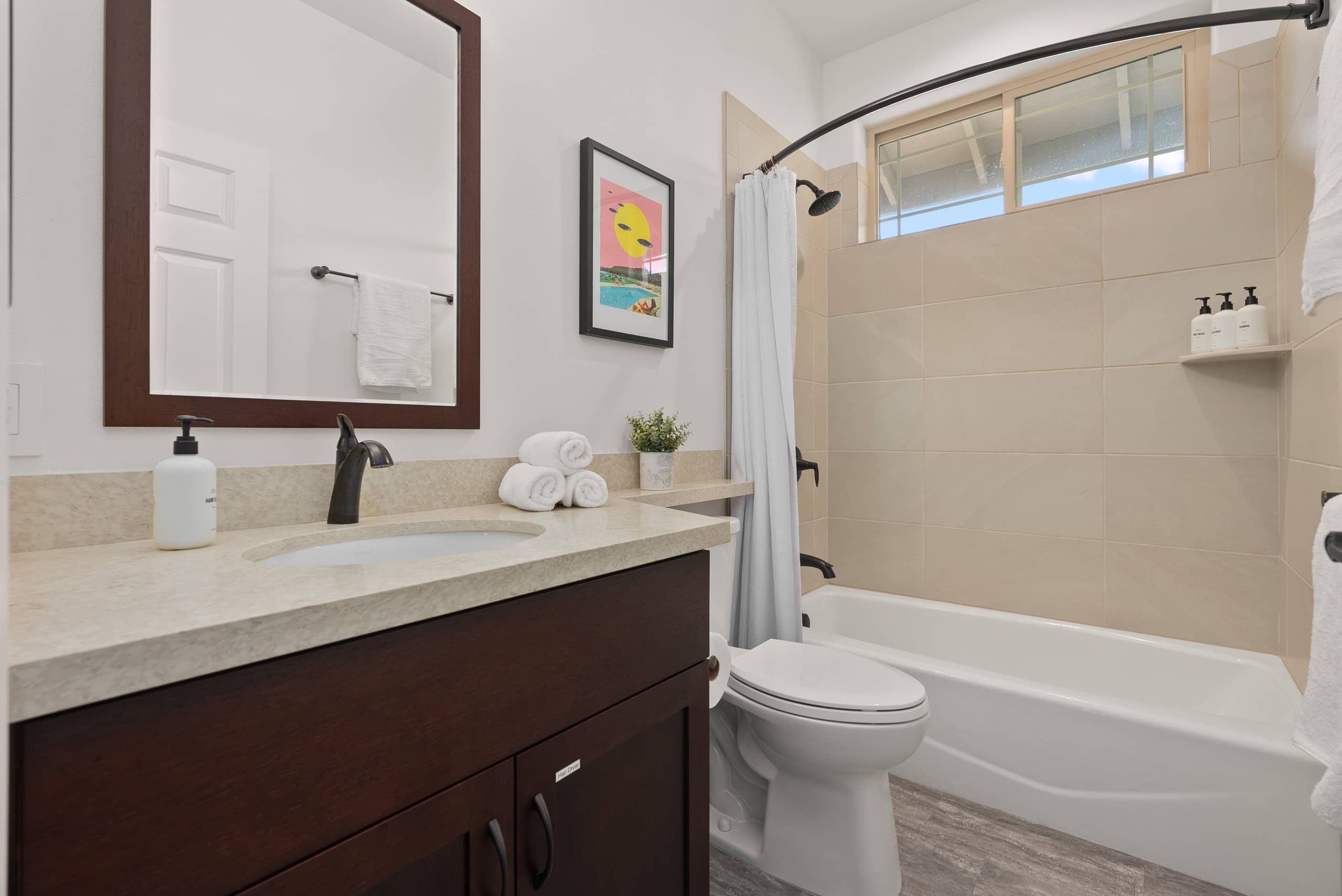 Home in Waianae · ★4.88 · 4 bedrooms · 8 beds · 2.5 private baths - Image 34
