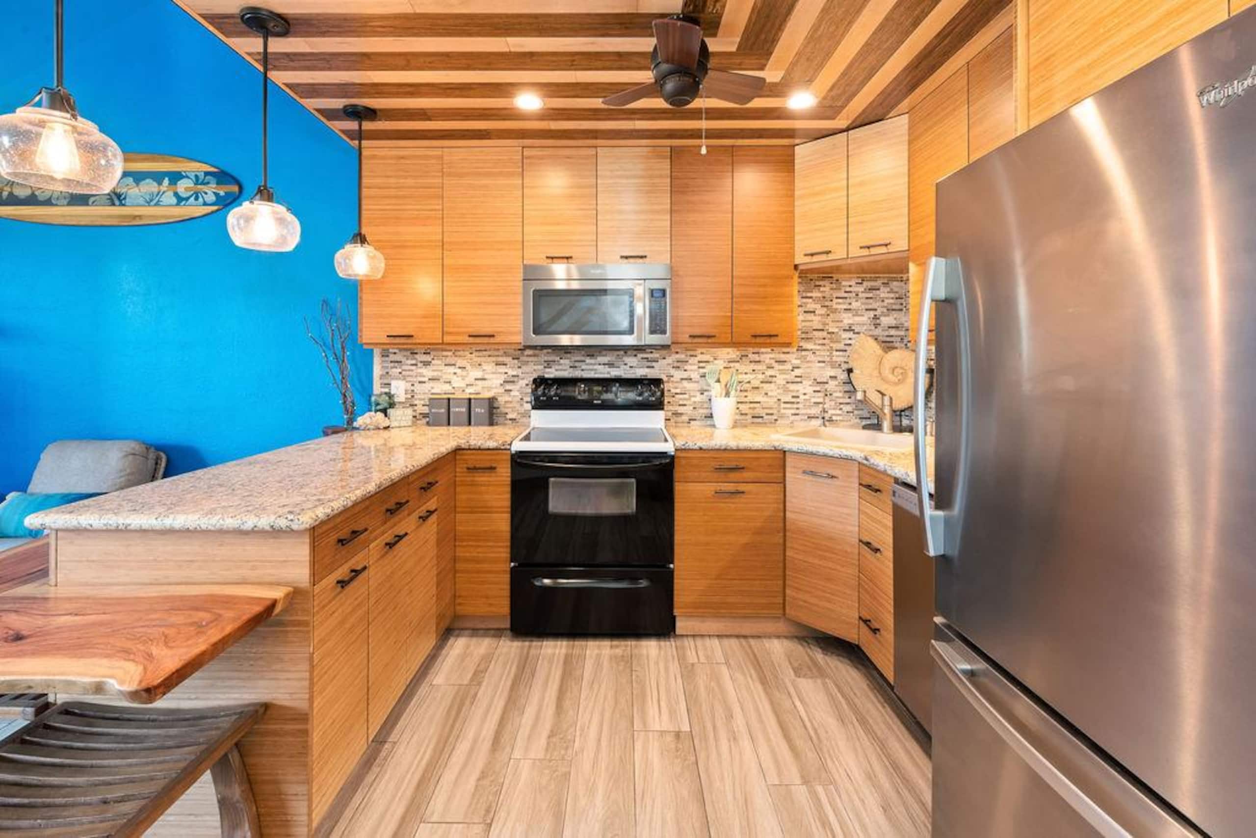 Beautiful Ocean View Remodel I Luana Kai B306 - Image 6