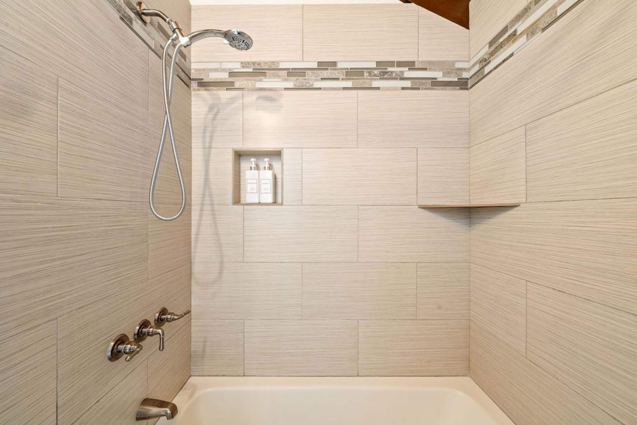Beautiful Ocean View Remodel I Luana Kai B306 - Image 40