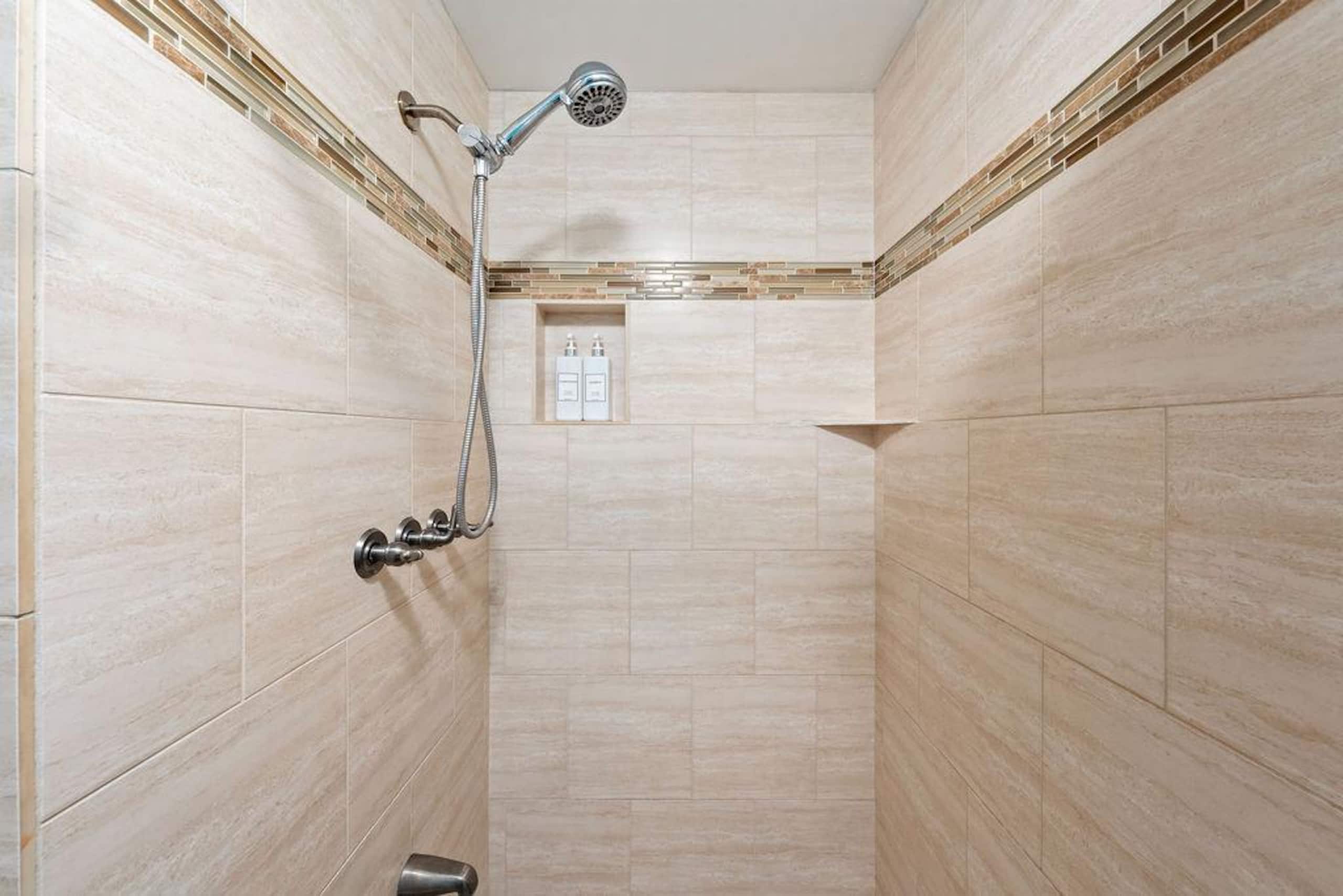 Beautiful Ocean View Remodel I Luana Kai B306 - Image 21