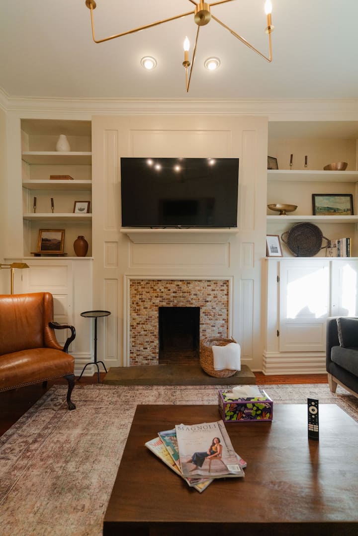 Charming Historic Home | Steps To Schiller Park - Ohio