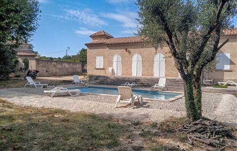 4 bedroom beautiful home in Chamaret