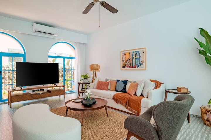 Living room image 2