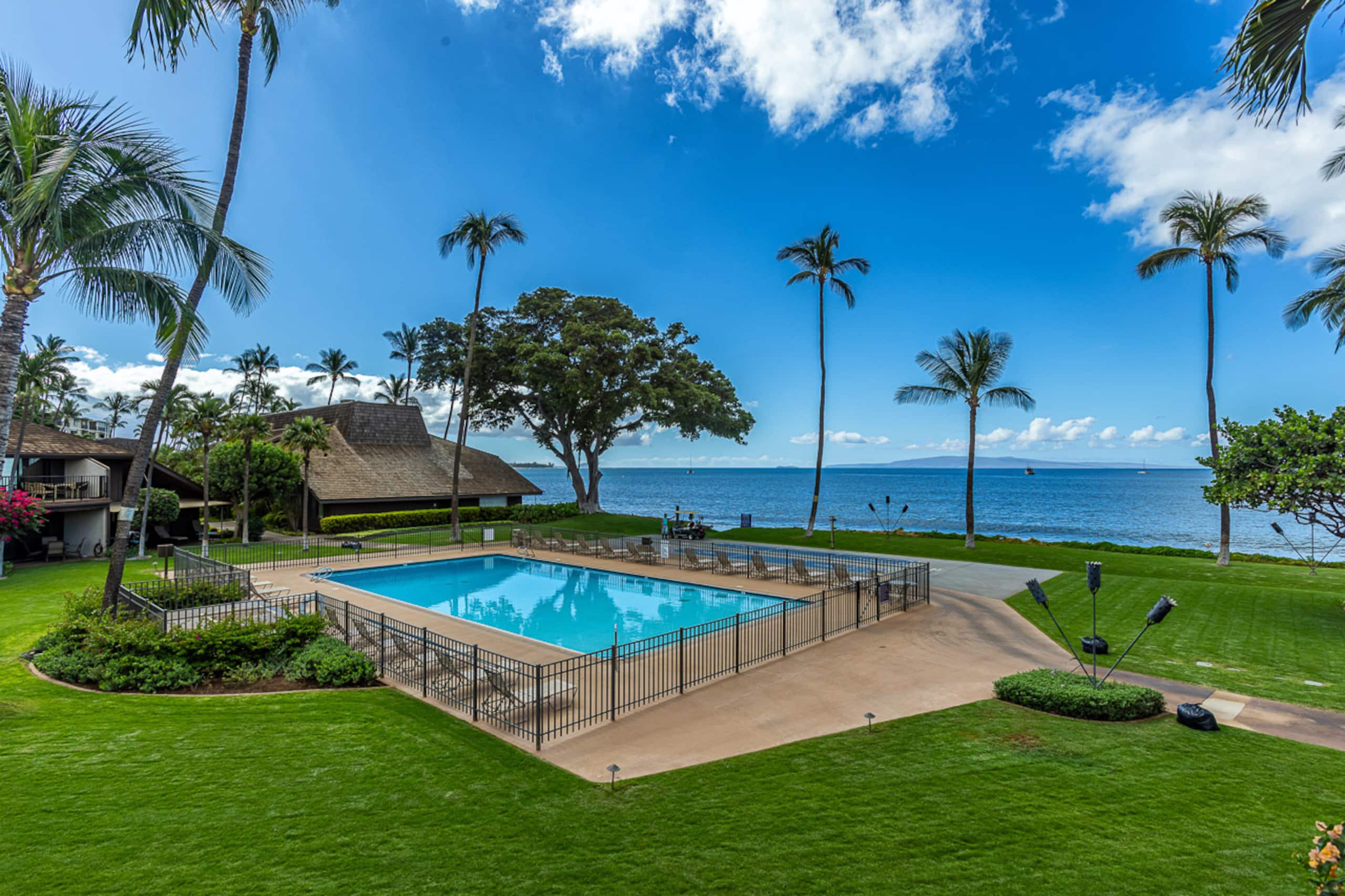 Condo in Kihei · ★4.6 · 2 bedrooms · 2 beds · 2 shared baths - Image 34