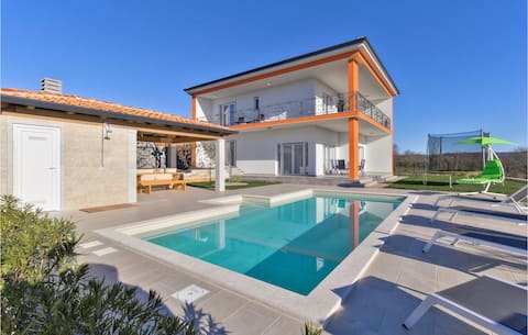 Villa Eva