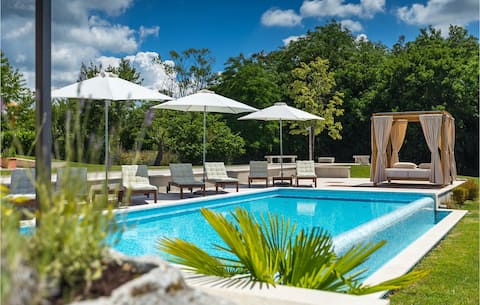 Villa Villag
