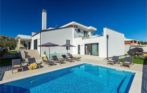 Villa Dolcea