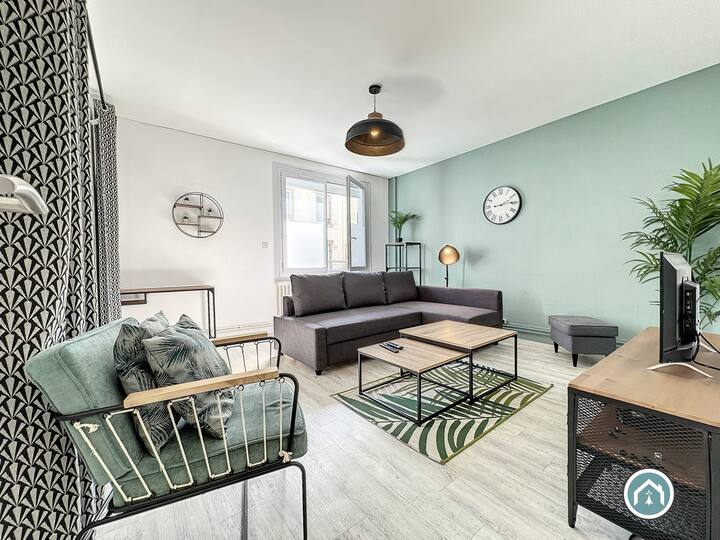 *Ty Massillon* lovely two bedroom apartment Apartments for Rent in