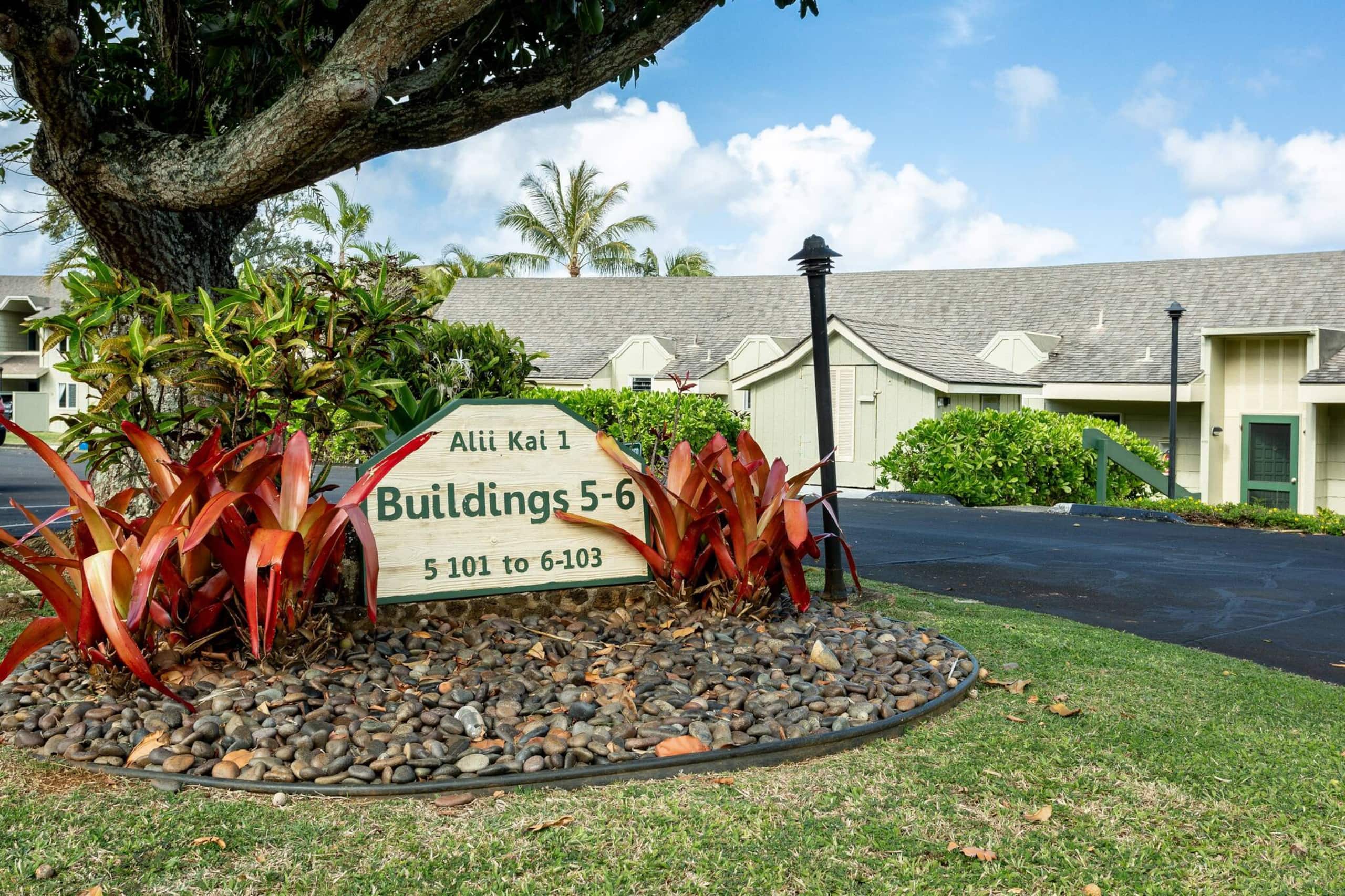 Home in Princeville · ★5.0 · 2 bedrooms · 3 beds · 2 baths - Image 29