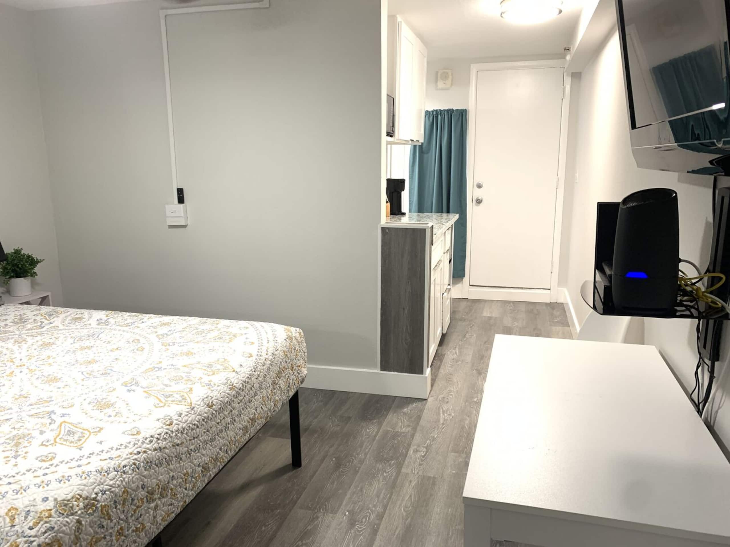 Condo in Honolulu · ★4.59 · 1 bedroom · 1 bed · 1 bath - Image 2