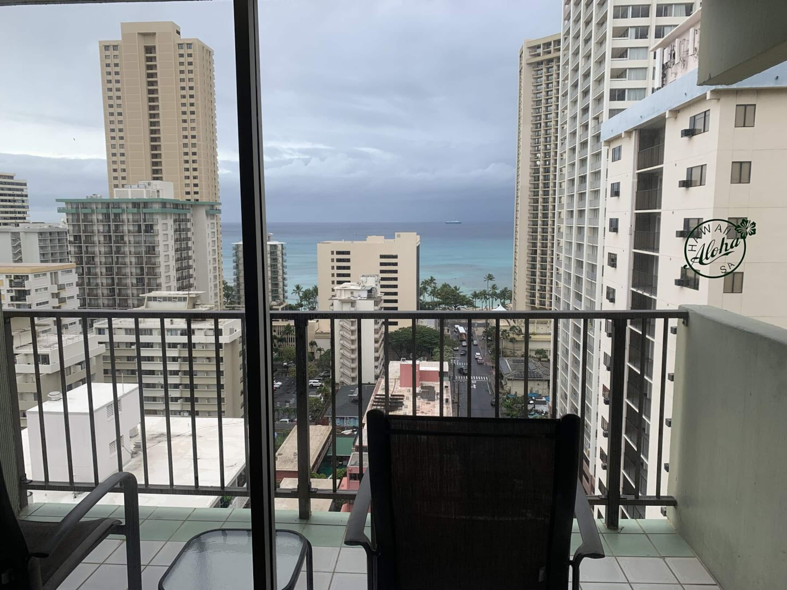 Condo in Honolulu · ★4.87 · 1 bedroom · 1 bed · 1 private bath - Image 7
