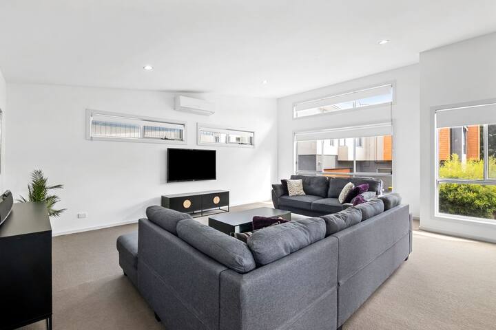 Anderson Central Torquay 2/31 gallery image 3