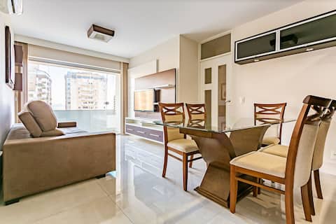 Dining | Partial Sea View | Walkable #CA28