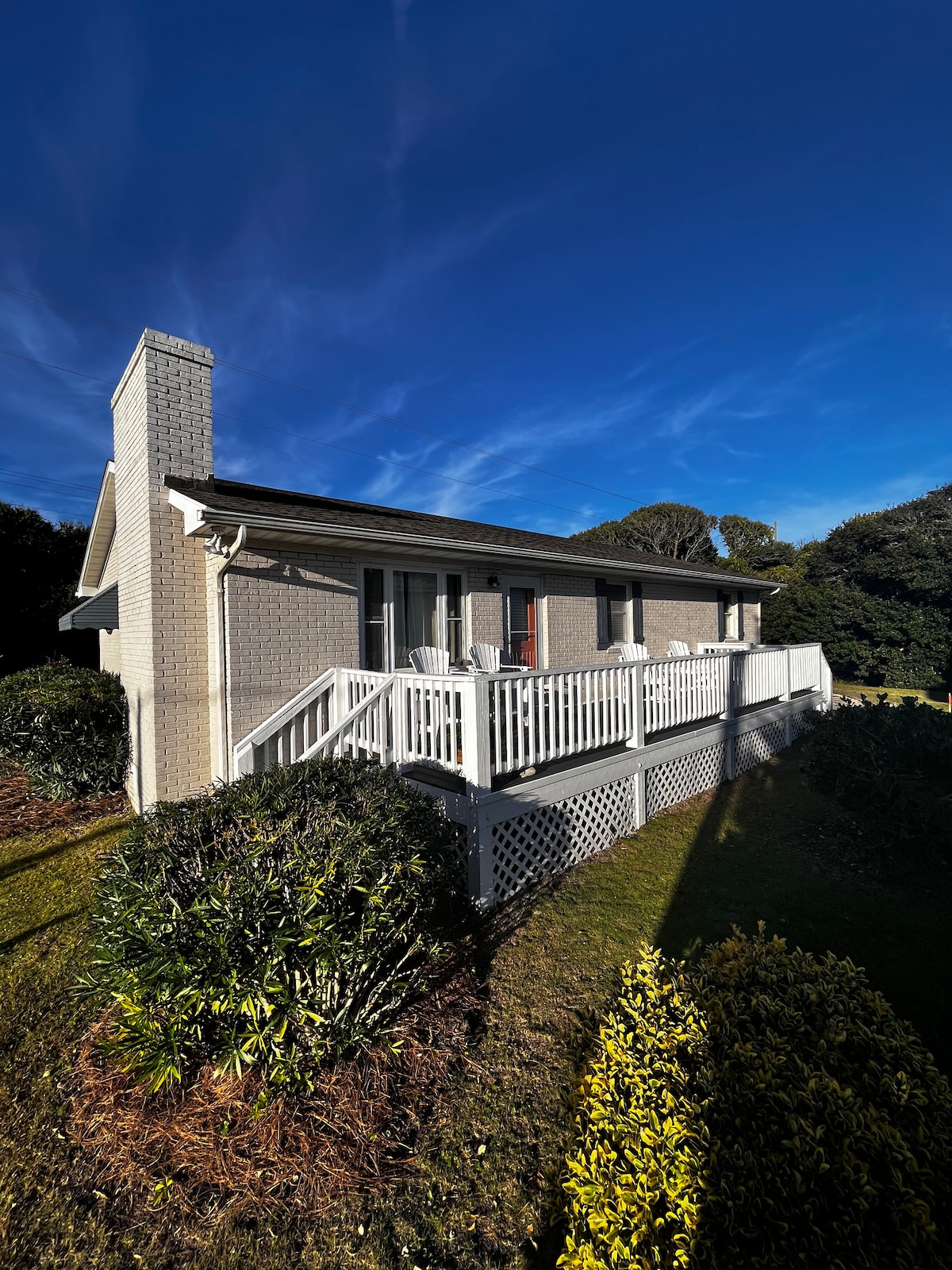 2 Step - Beachside 3BR/3BA in Emerald Isle, NC - Houses for Rent