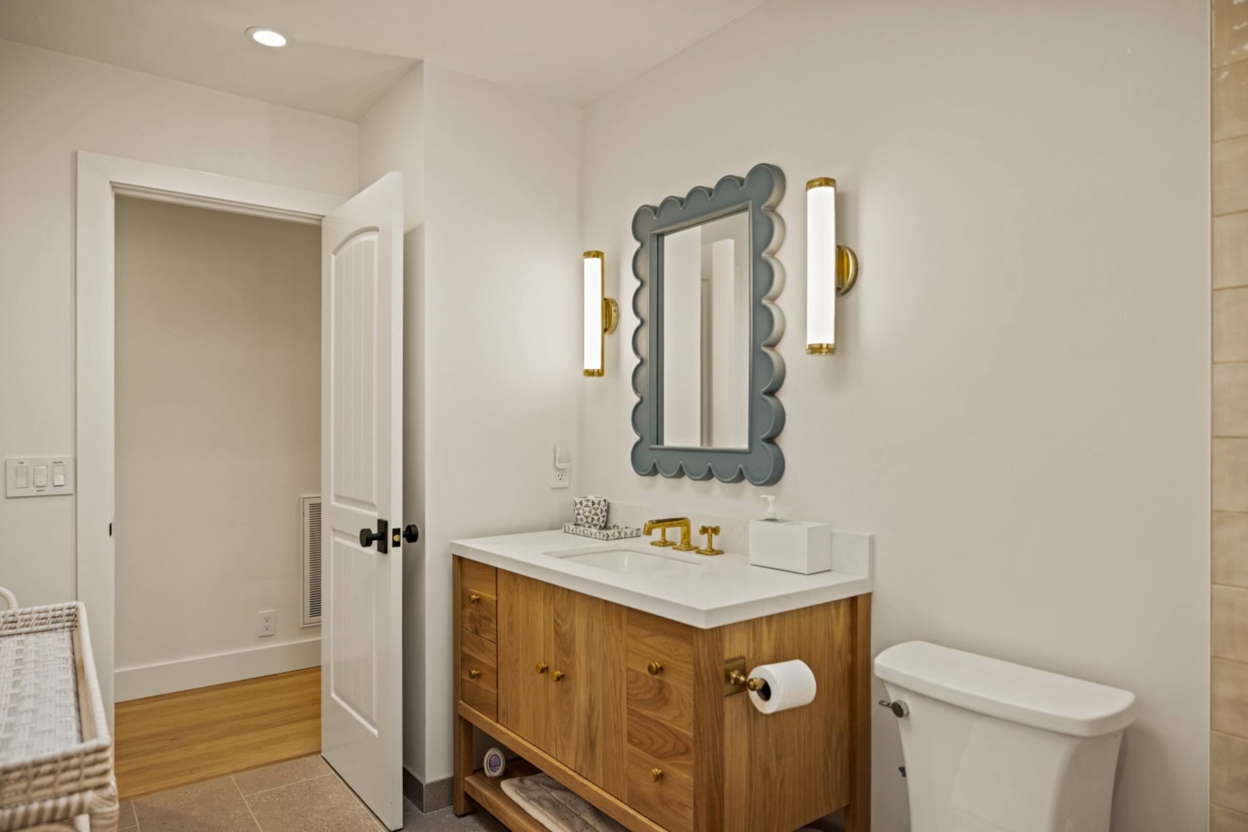 Carmel's Jewel Box Newly Remodeled Near Downtown - Photo 31