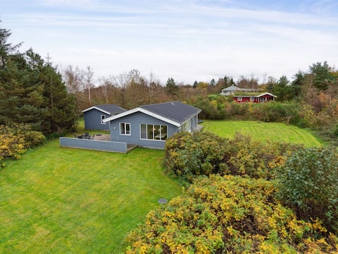 "Luchia" - 200m to the fjord by Interhome