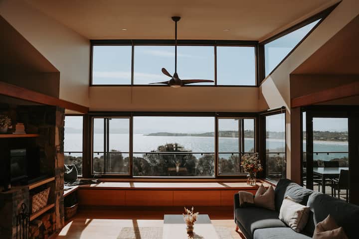 Eco Waterfront Seclusion - Carlton Bluff House