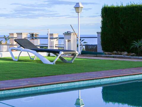 House with a private pool