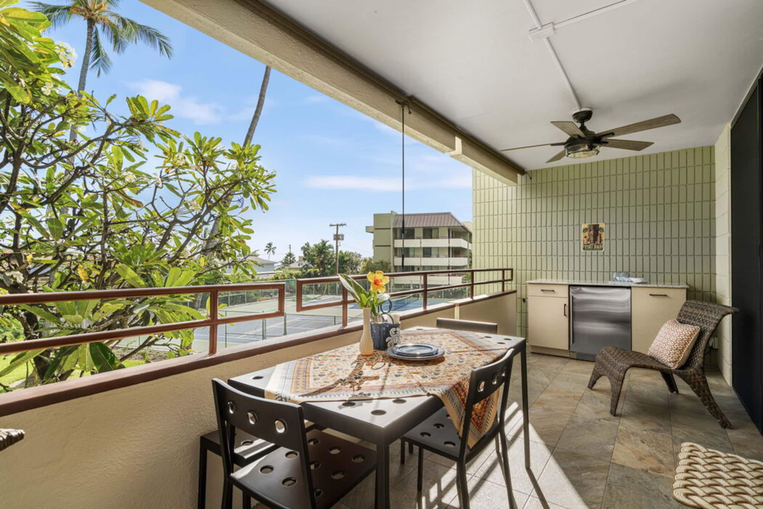 Condo in Kailua-Kona · ★5.0 · 2 bedrooms · 4 beds · 2 baths - Image 25