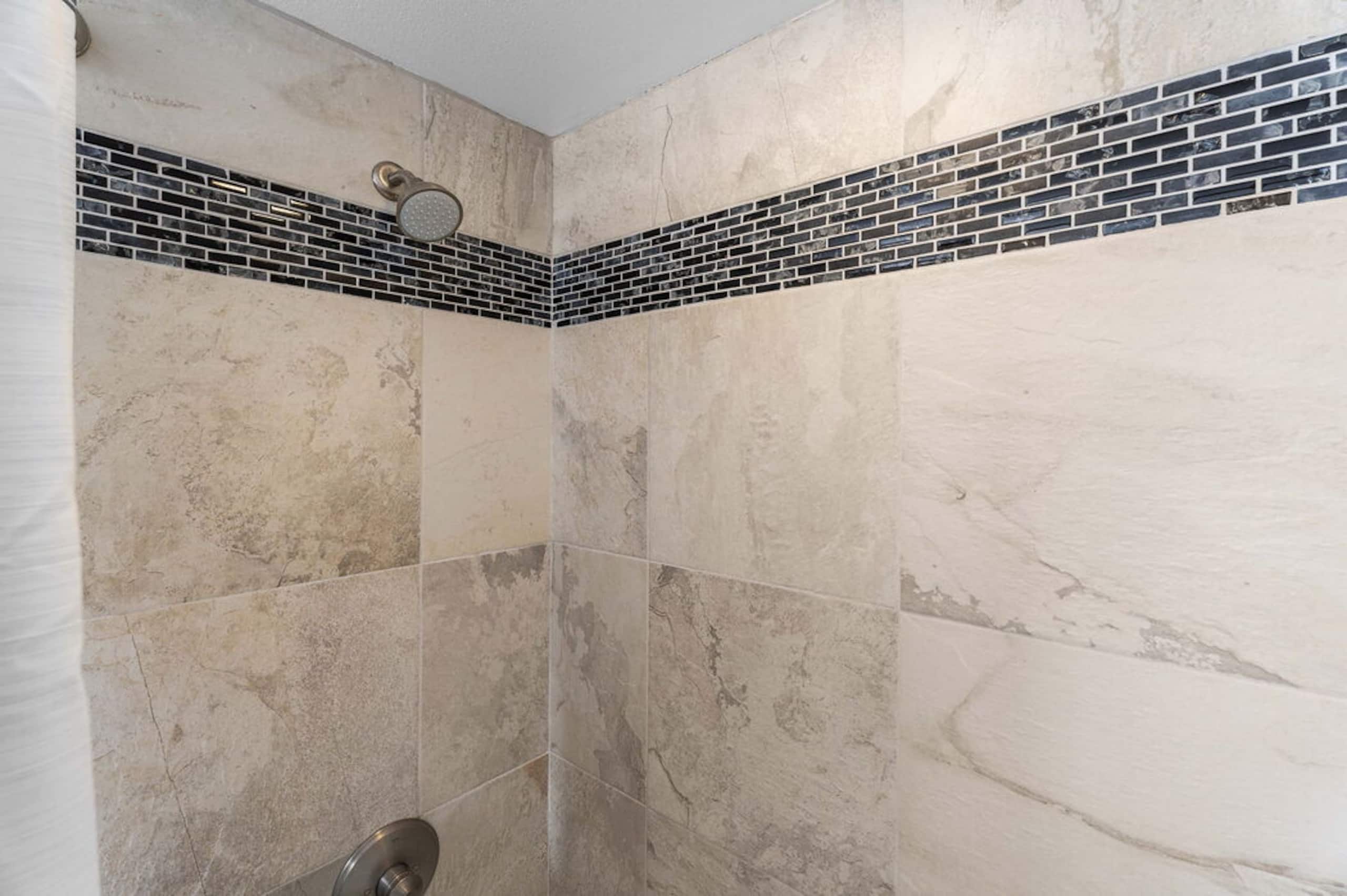 Condo in Kailua-Kona · ★5.0 · 2 bedrooms · 4 beds · 2 baths - Image 21