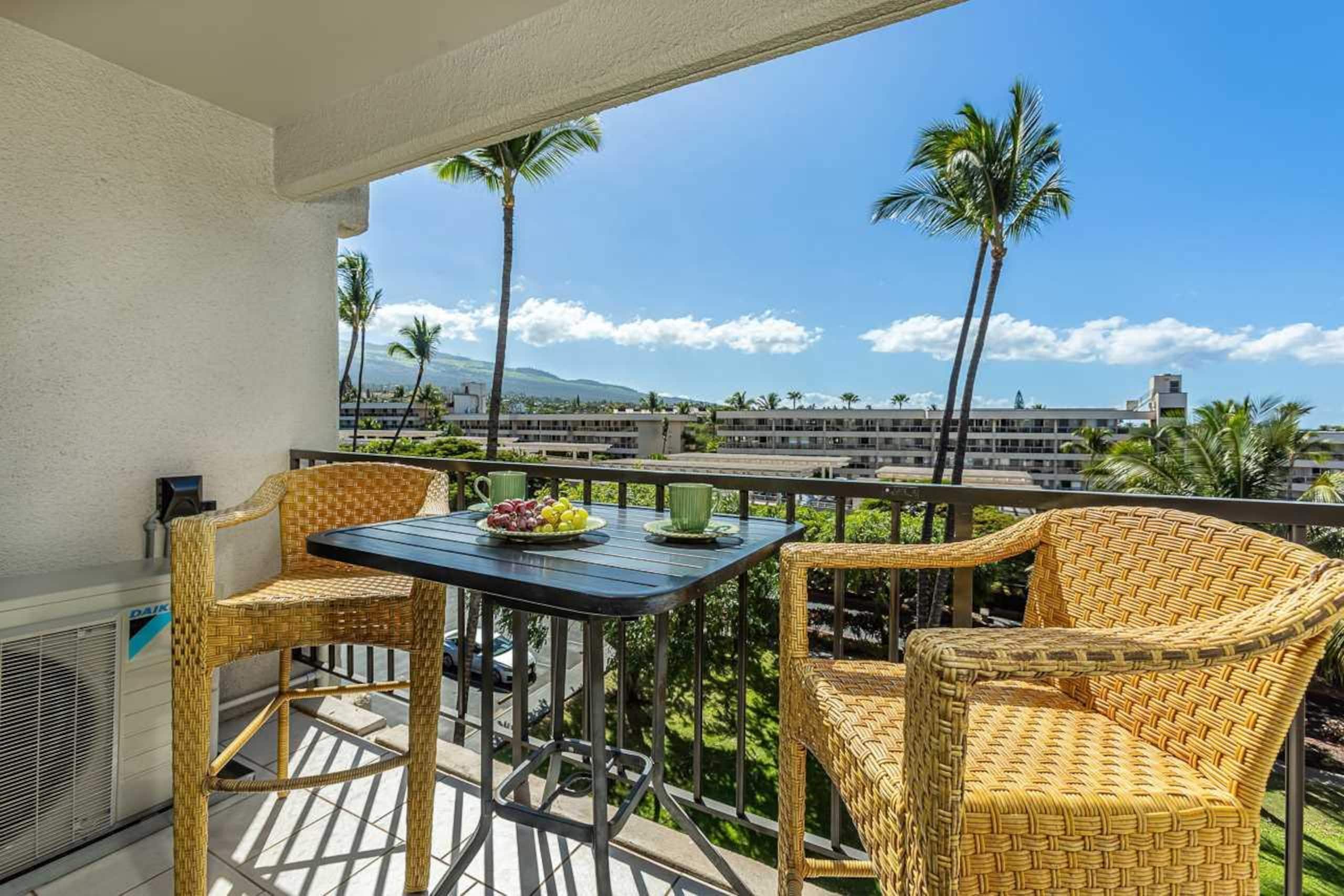 Condo in Kihei · ★4.69 · 1 bedroom · 2 beds · 1 private bath - Image 3
