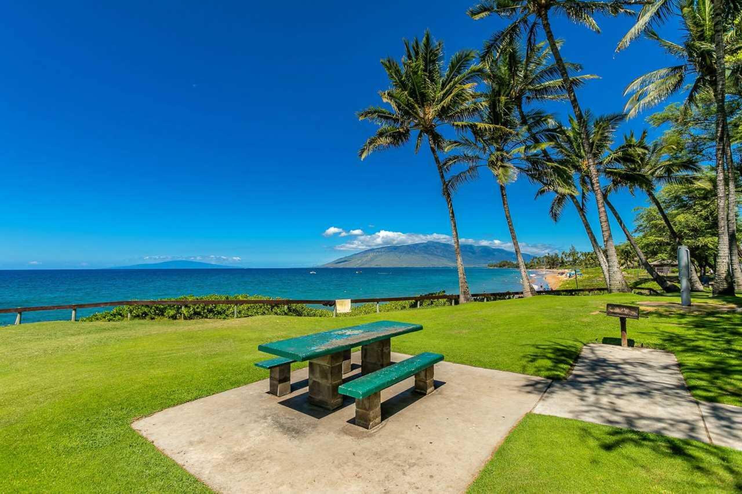 Condo in Kihei · ★4.69 · 1 bedroom · 2 beds · 1 private bath - Image 39