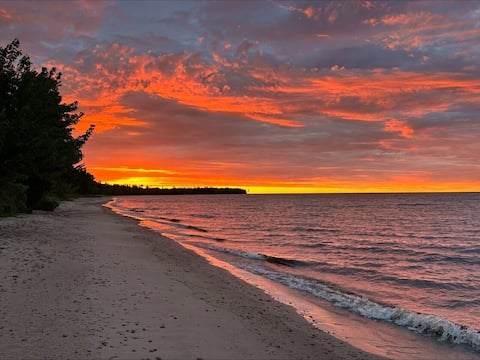 Morning Glory Lakeside Cabin:Peaceful Autumn Await