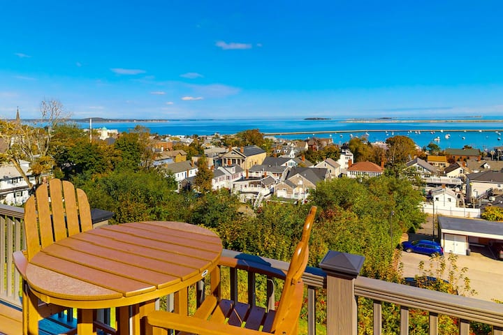 Charming & Historical Waterfront Retreat With Pati - Pembroke