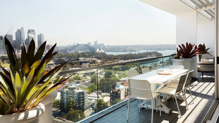 The Penthouse gallery image 4