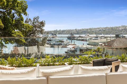 Superb 2-Bed Apartment Facing Rose Bay Marina