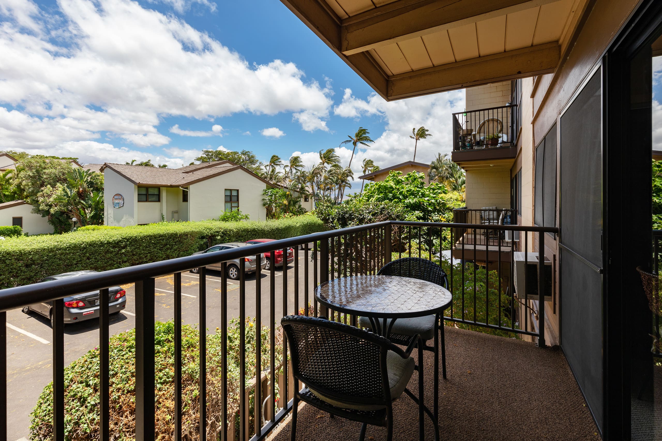 Condo in Wailuku · ★4.75 · 1 bedroom · 2 beds · 1 shared bath - Image 24