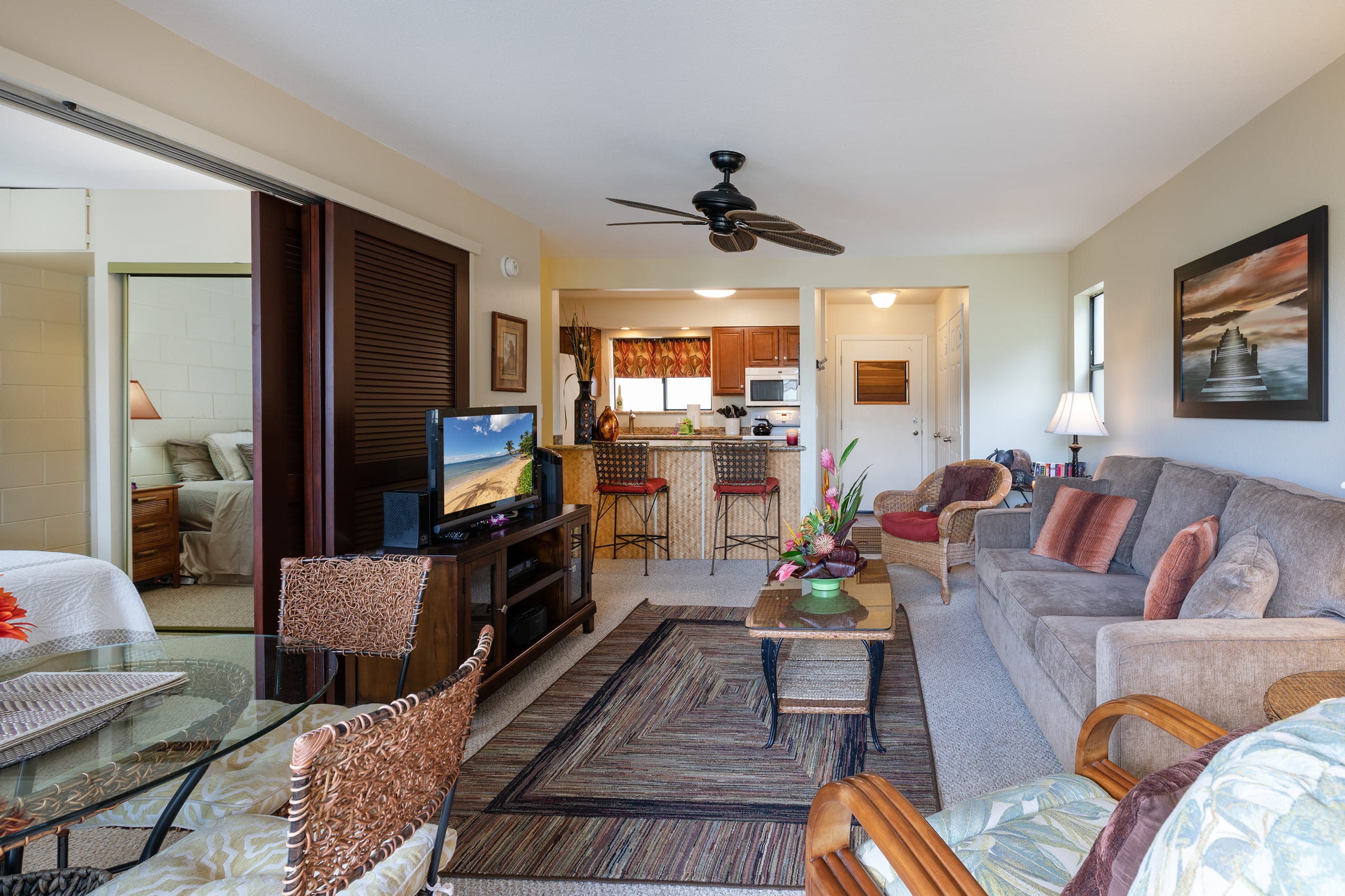 Condo in Wailuku · ★4.75 · 1 bedroom · 2 beds · 1 shared bath - Image 6