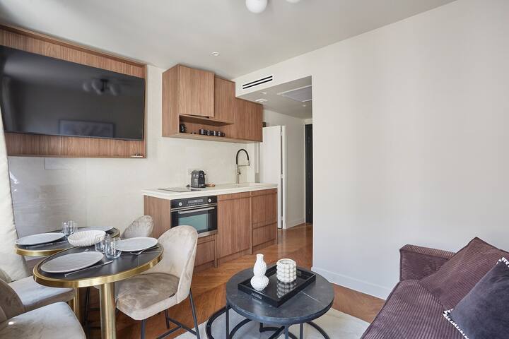 Studio Prestige managed Airbnb listing 1
