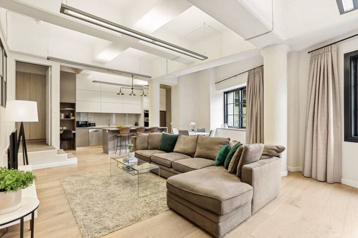 Renovated Warehouse Conversion In Heart Of Sydney! gallery image 4