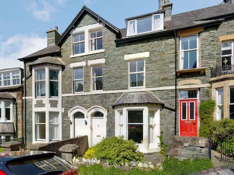 6 Bed in Keswick (SZ389)
