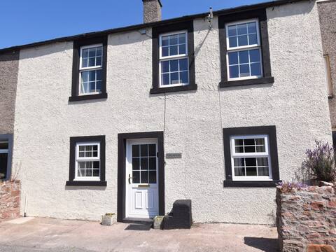 4 Bed in Gosforth (85807)