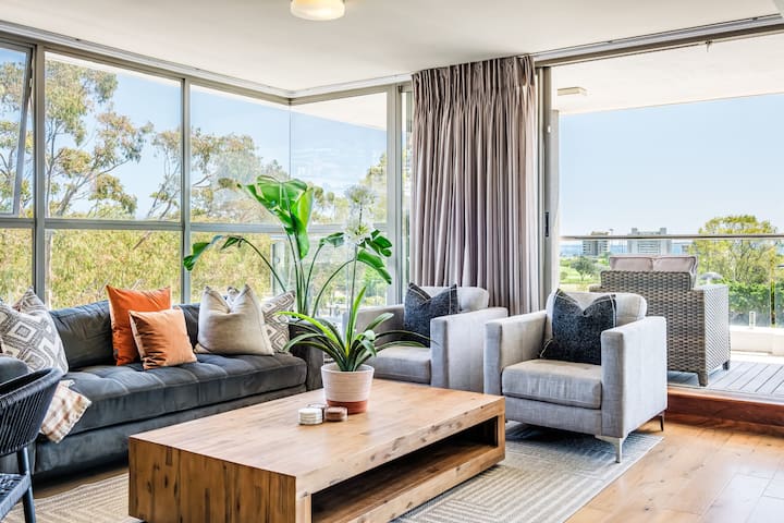 Stylish Comfort at the Luxurious Tramonto