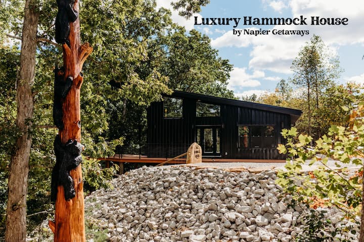 Luxury Cliffside Hammock House