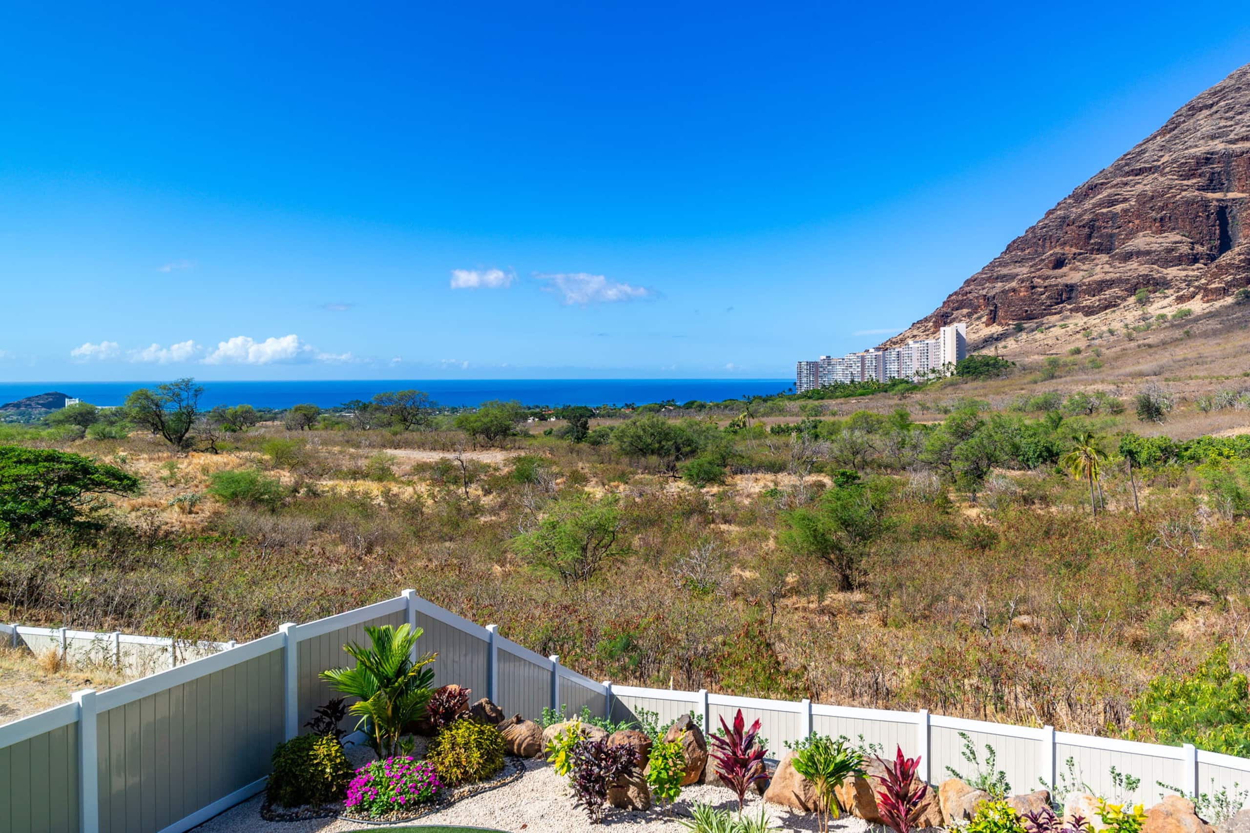 Home in Waianae · ★4.83 · 3 bedrooms · 4 beds · 2.5 private baths - Image 35