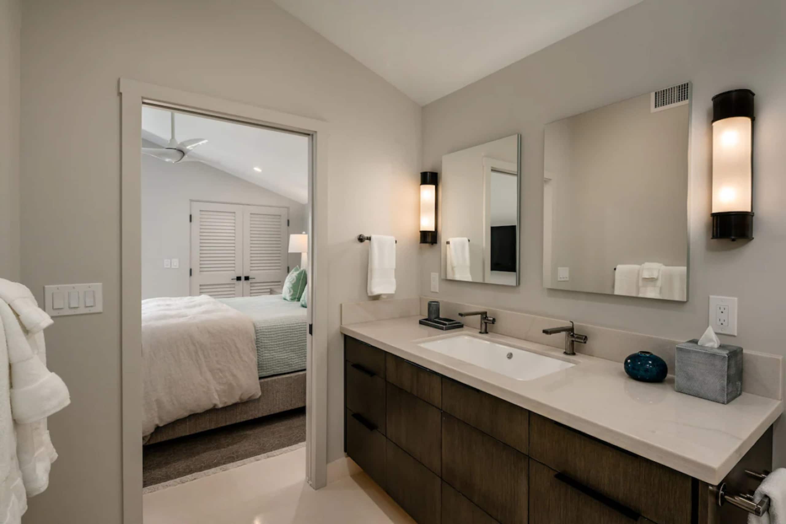 Condo in Wailea · ★5.0 · 2 bedrooms · 2 beds · 2 baths - Image 12