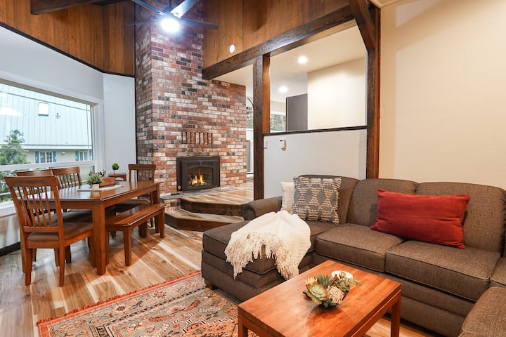 Mt Baker Haven Getaway + 2br Cabin W/fireplace - Glacier, WA