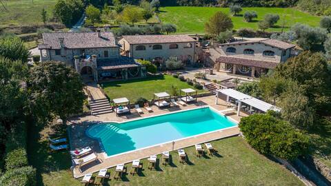 Residenza Collefiorito 26, Emma Villas