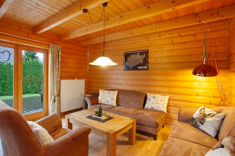 Top performing Airbnb: Wooden house Zum Radekopf with hot tub in Medebach