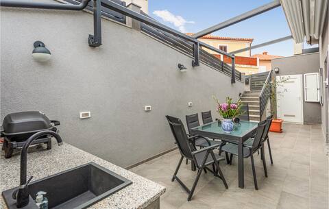 3 bedroom nice home in Vrbnik