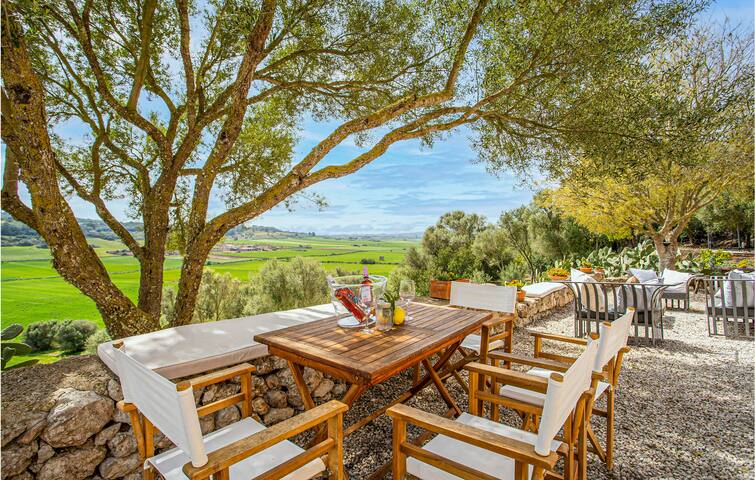 Awesome home in Ariany gallery image 2