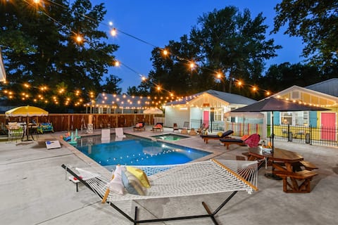 Bay St. Louis Chalets - Parking - Pool - Sleeps 20