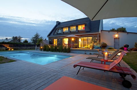Kerblec, house with pool