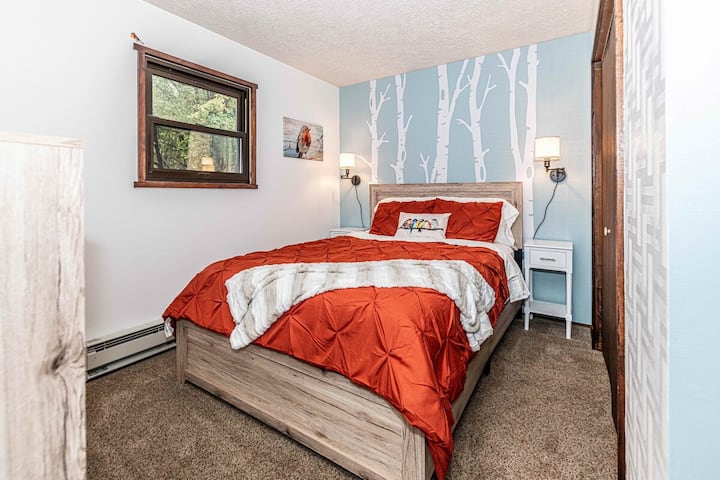 Dormitorio 1 con cama tamaño queen 